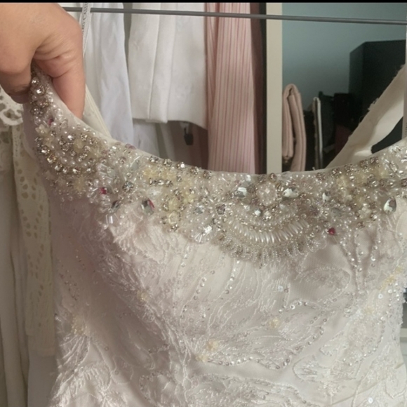 Gorgeous wedding gown altered to tea length - Picture 4 of 7